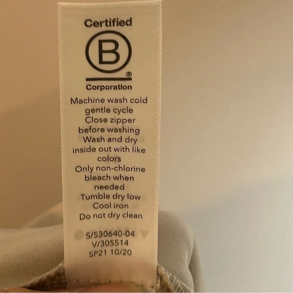 Athleta Skyline Pant II Paperbag Light Beige Size 10 - Picture 14 of 14